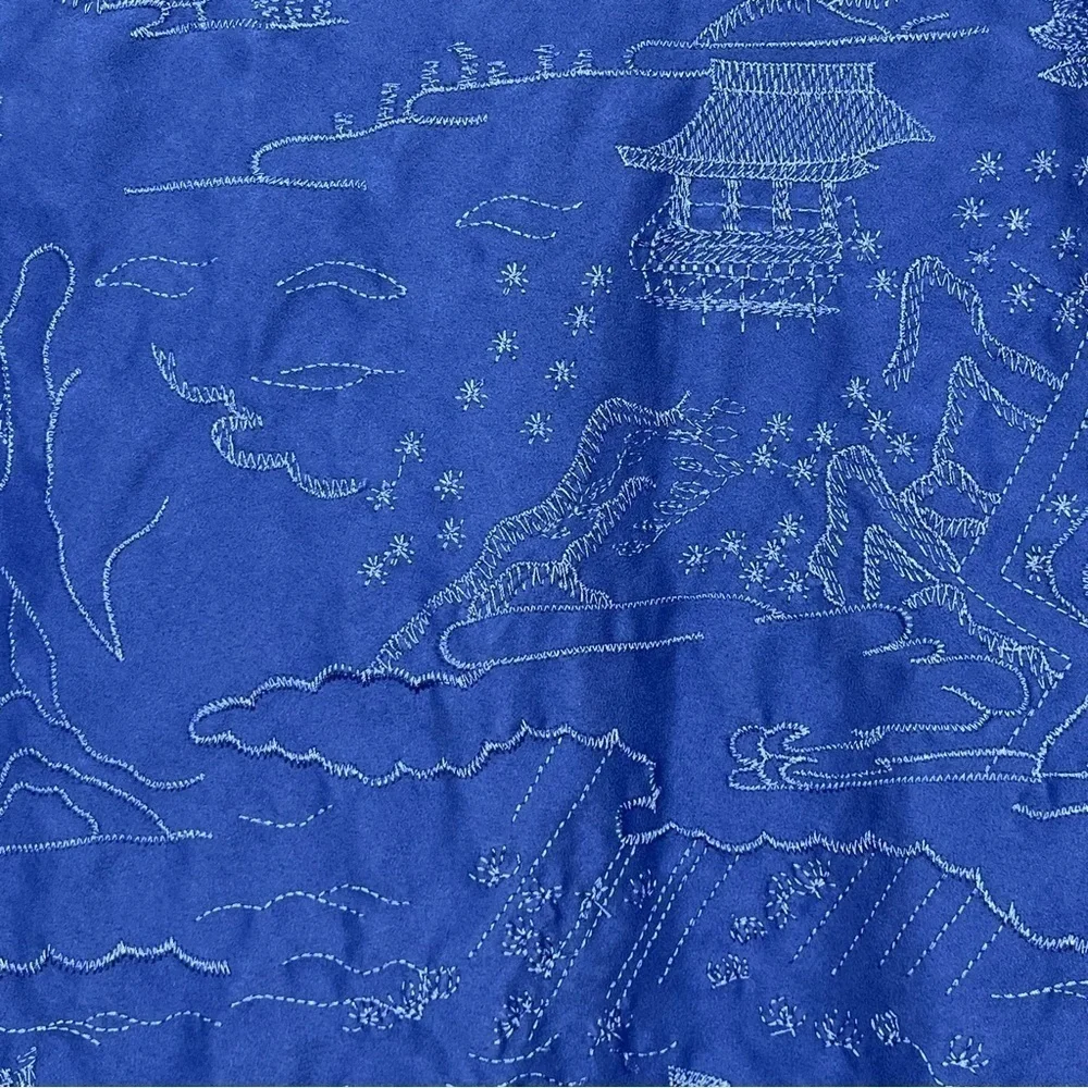 Chico’s blue Asian landscape embroidered button front tunic length shirt, medium